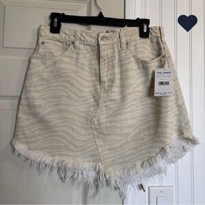 Free People Bailey Denim Beige Zebra Pattern Mini Skirt Cutoff frayed hem cotton